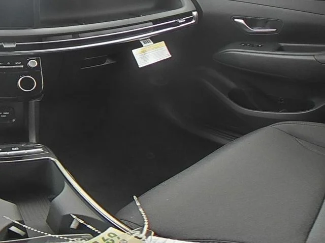 New 2026 White Hyundai SEL image 38
