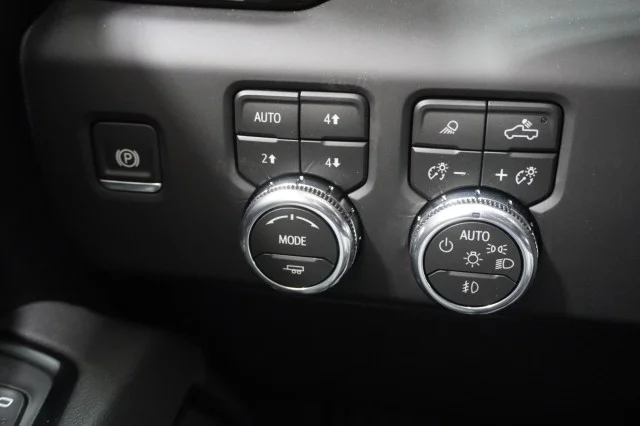 New 2026 Onyx Black GMC AT4 image 35