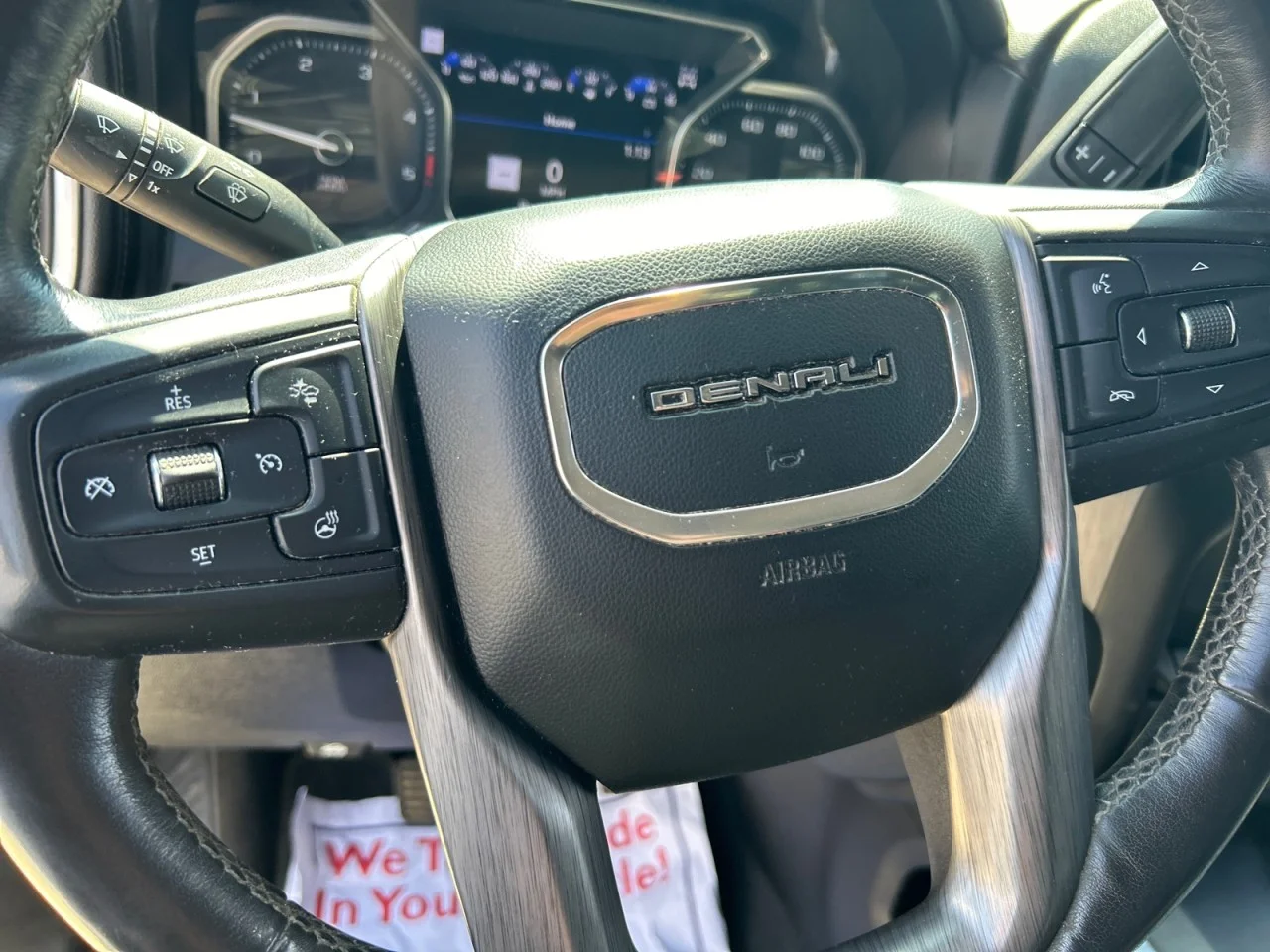 Used 2020 CARBON BLACK METALLIC GMC Denali image 18