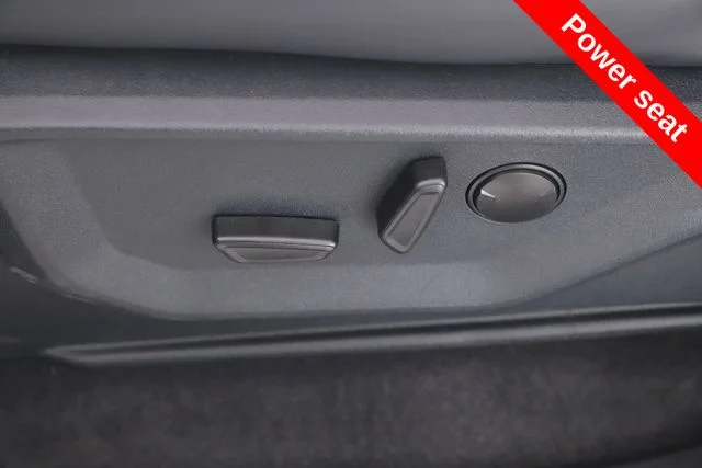 Used 2026 Black Ford Lariat image 19