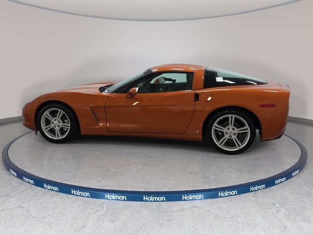 Used 2008 Atomic Orange Metallic Chevrolet Base image 9