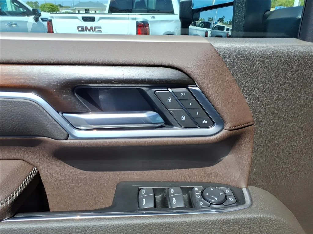 2026 GMC Sierra 2500HD Denali - Photo 12