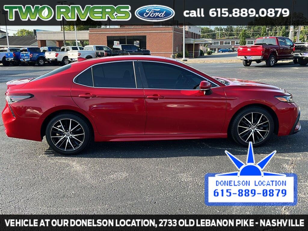 Used 2022 Supersonic Red Toyota SE image 10
