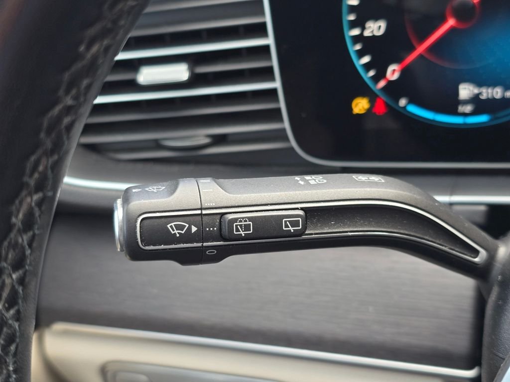 Used 2021 Green Mercedes-Benz GLE 350 image 29