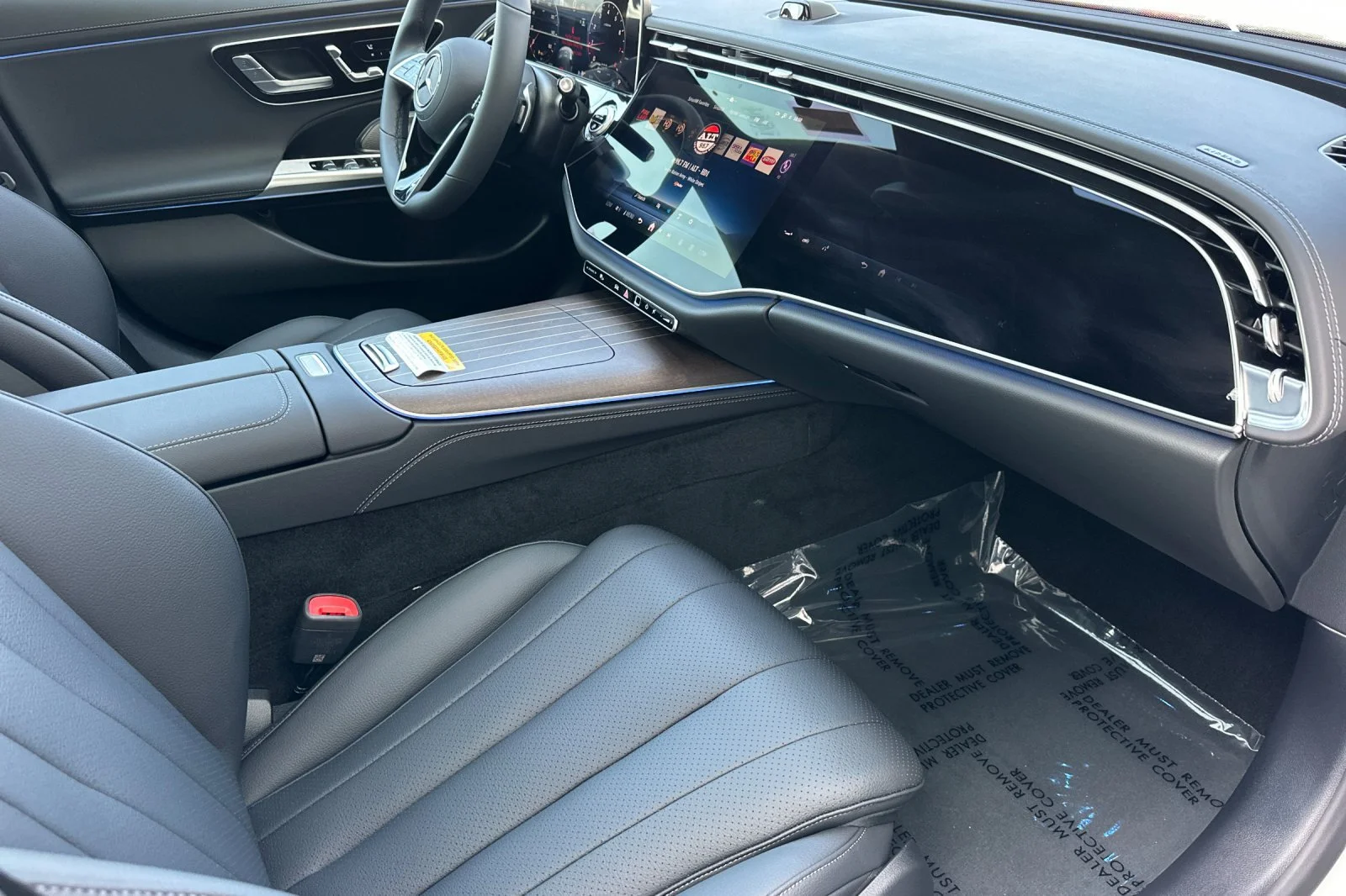 New 2027 Polar White Mercedes-Benz E 350 image 12