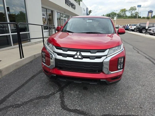 New 2027 Red Diamond Mitsubishi 2.0 ES image 3