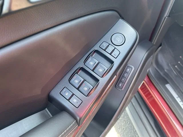 Used 2016 SIREN RED TINTCOAT Chevrolet LT image 12