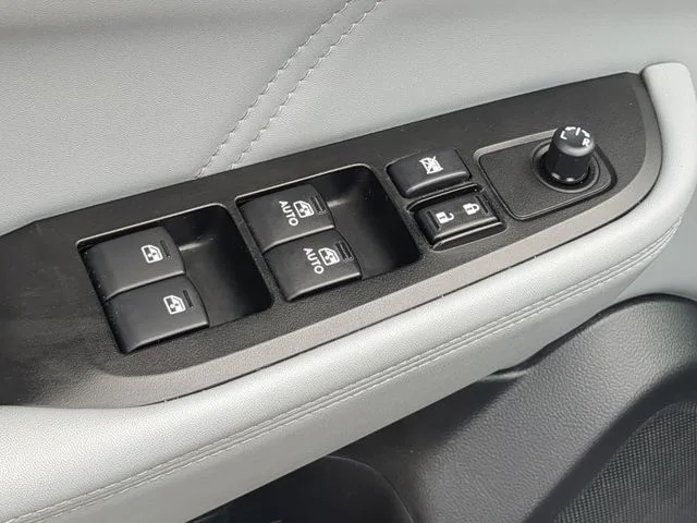 Used 2018 Blue Subaru 2.5i image 14