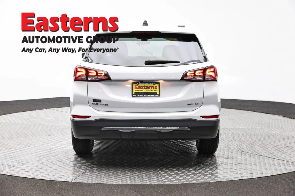 Used 2022 White Chevrolet LT image 6