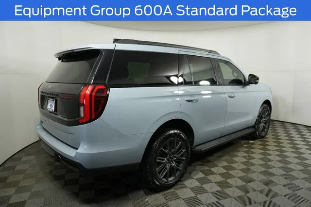 New 2026 Glacier Gray Metallic Tri-Coat Ford Platinum® image 3
