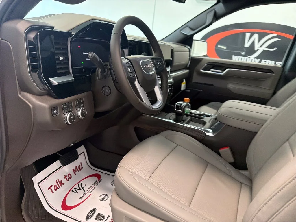 2026 GMC Sierra 1500 SLT - Photo 11
