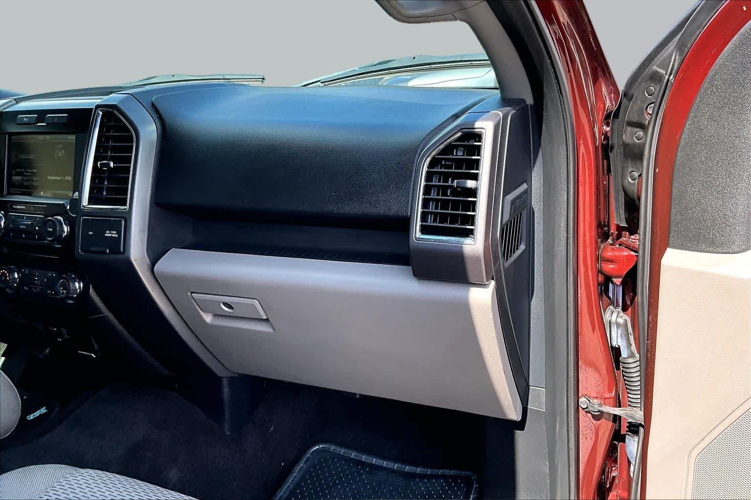 Used 2015 Bronze Fire Metallic Ford XLT image 21