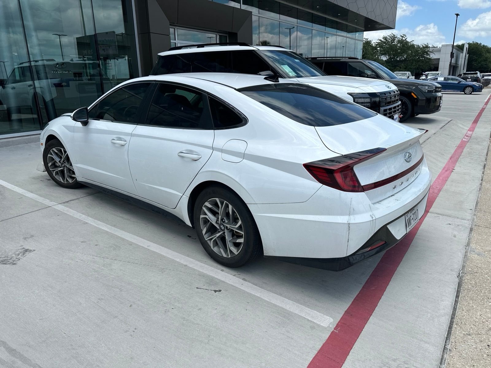 Used 2020 Quartz White Hyundai SEL image 10
