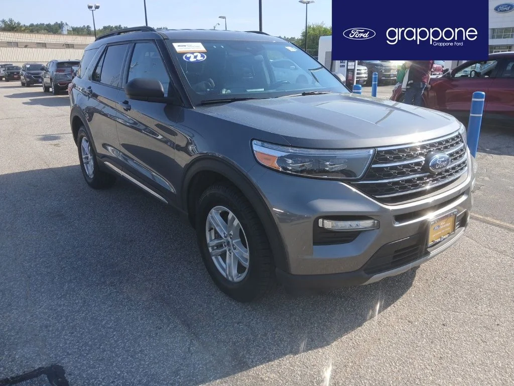 2022 Ford Explorer XLT 4WD's photo
