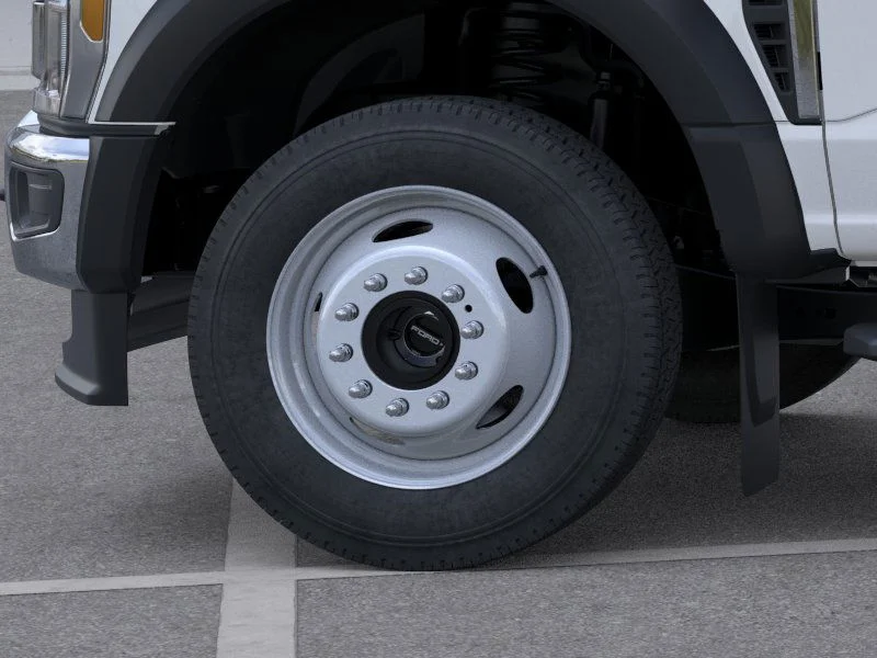 New 2026 Oxford White Ford F-450® XL image 19