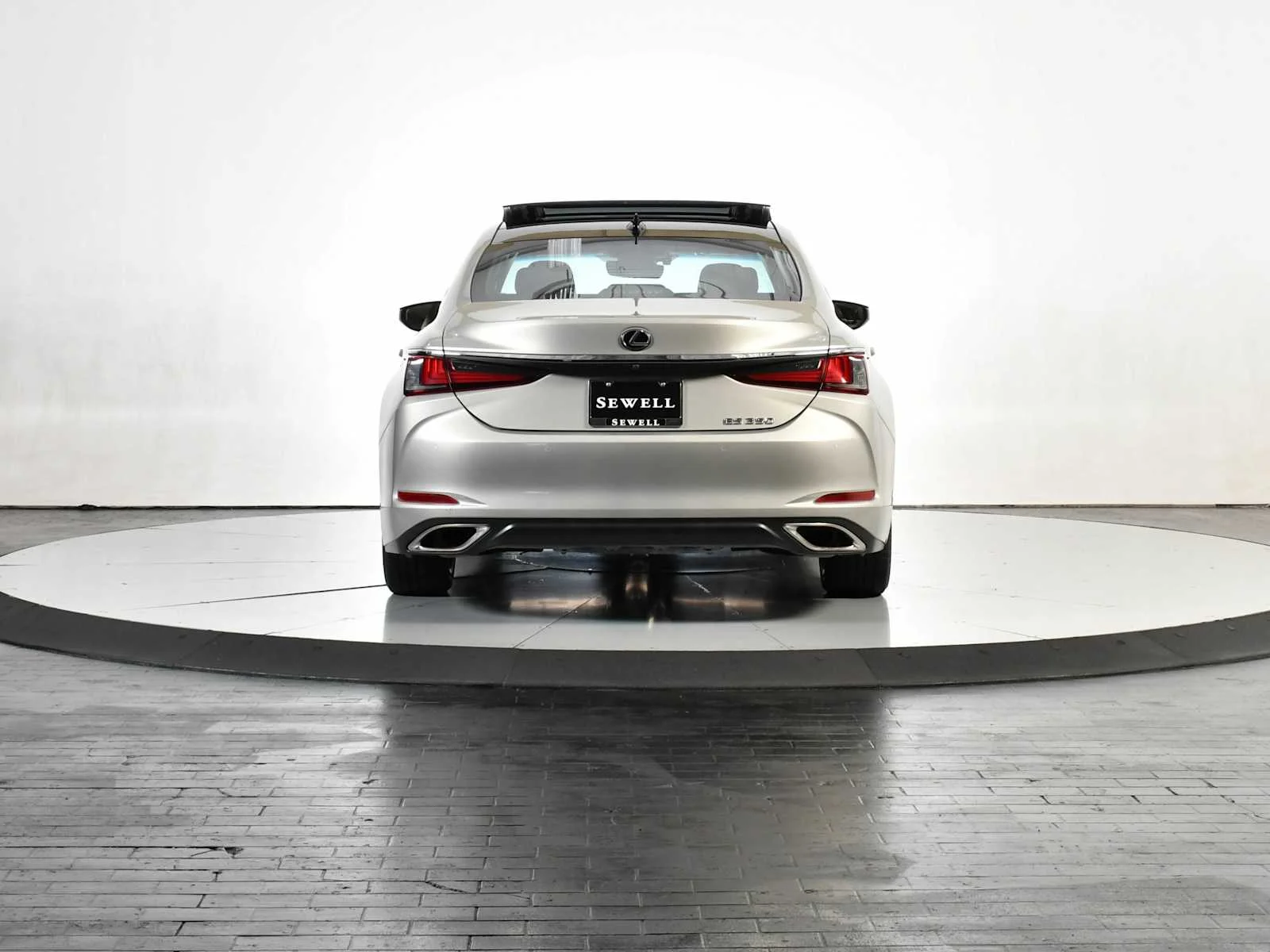 Used 2019 Moonbeam Beige Metallic Lexus Ultra Luxury image 5