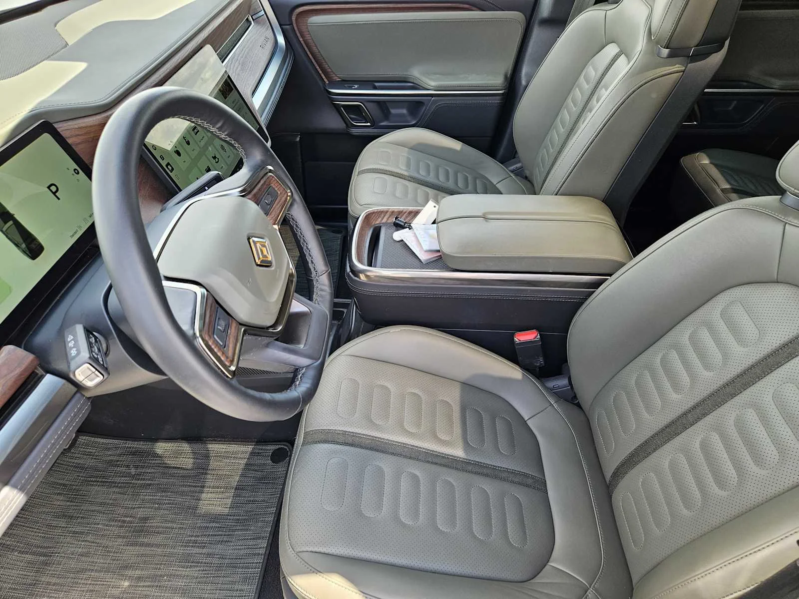 Used 2023 Forest Green Rivian Adventure image 12
