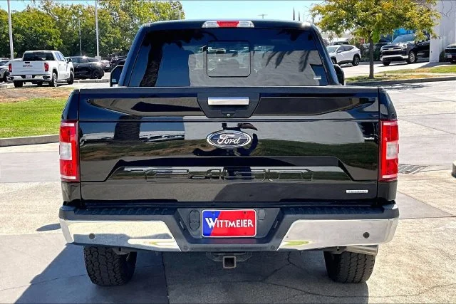 Used 2018 Shadow Black Ford XLT image 4