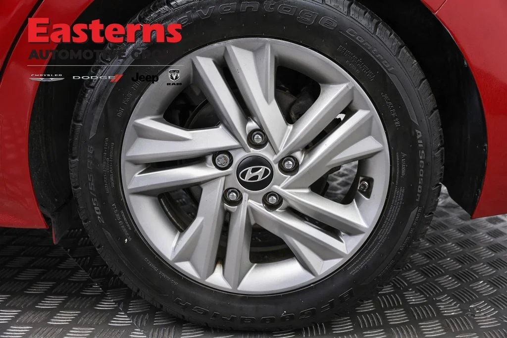 Used 2019 Red Hyundai Value Edition image 32