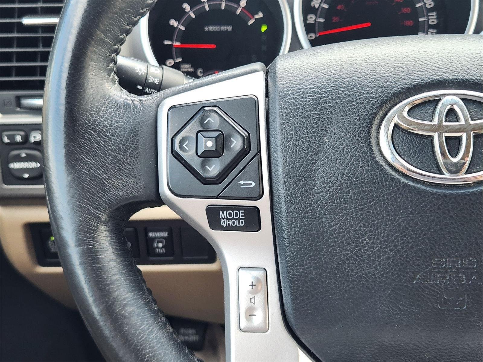 Used 2016 Blizzard Pearl Toyota Platinum image 30