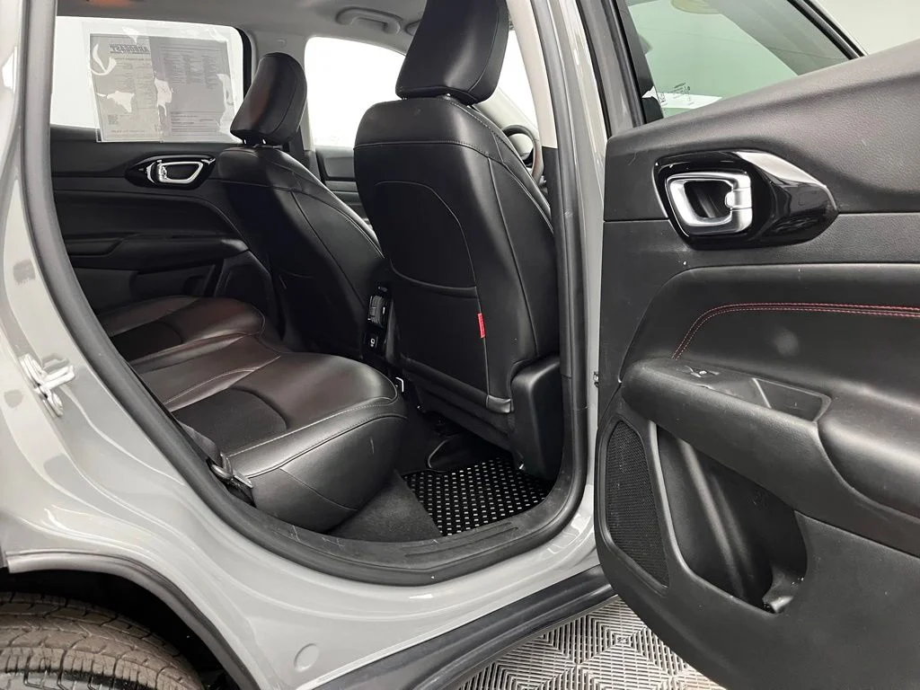 Used 2022 Gray Jeep Trailhawk image 34