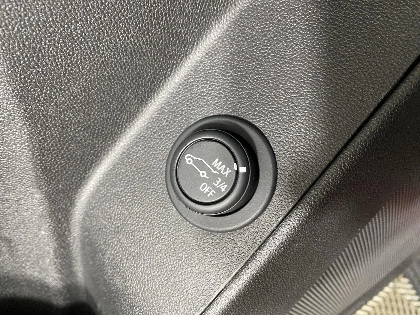 Used 2019 Cajun Red Tintcoat Chevrolet LT image 21