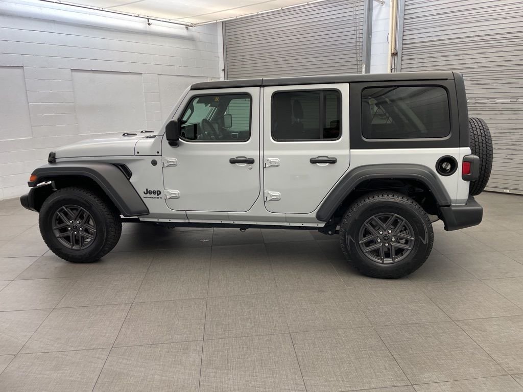 Used 2024 Silver Jeep Sport S image 7