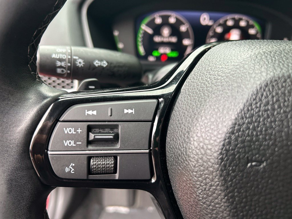 Used 2025 Red Honda  image 17