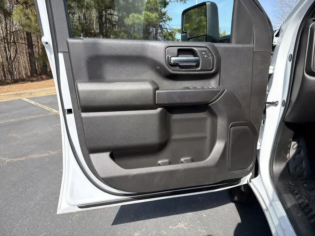 New 2026 Summit White GMC Pro image 8