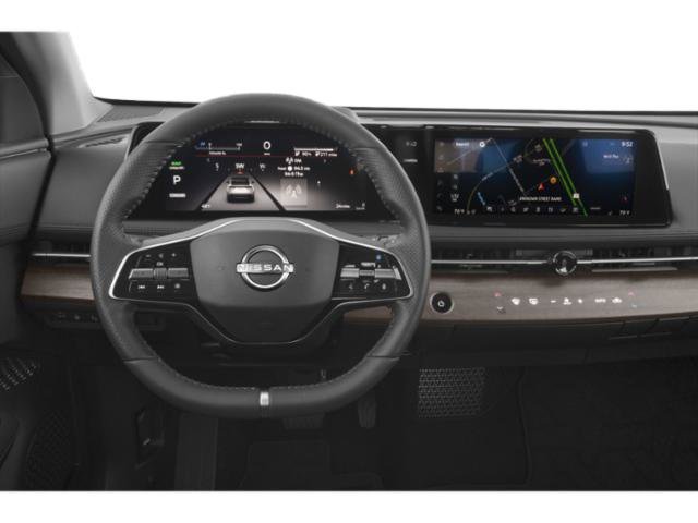 Used 2024 Everest White Pearl Tricoat/Black Diamond Pearl Nissan ENGAGE image 10