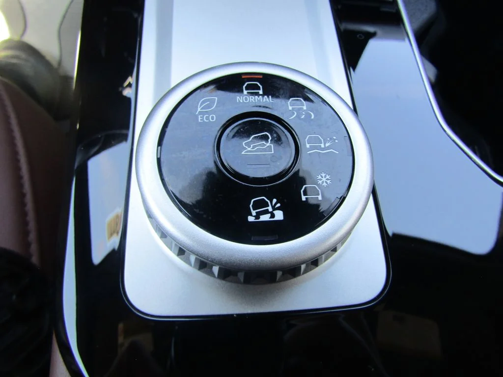 2025 Mitsubishi Outlander SEL - Photo 36