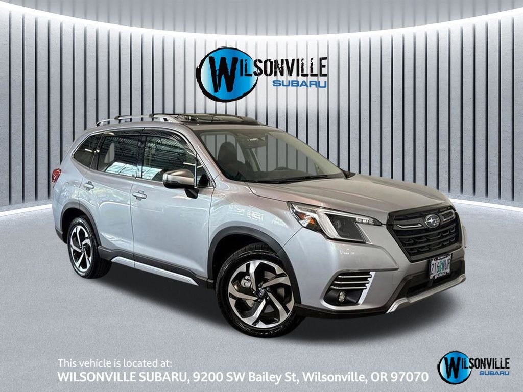 2022 Subaru Forester Touring's photo