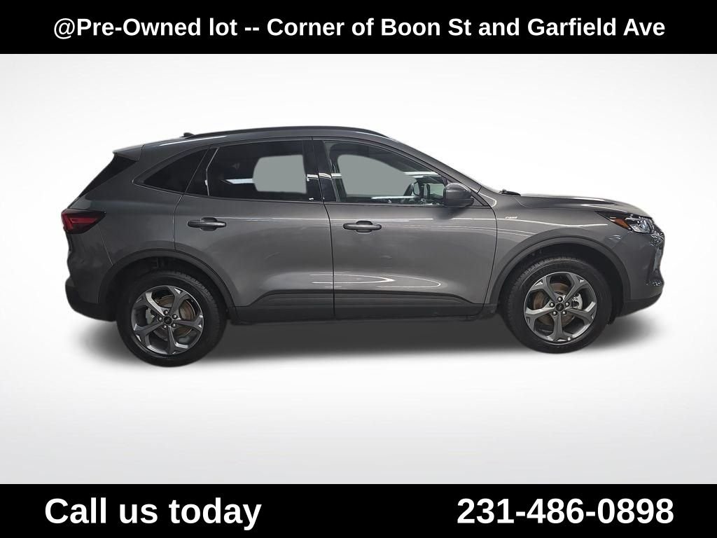 Used 2025 Gray Ford ST-Line Select image 12