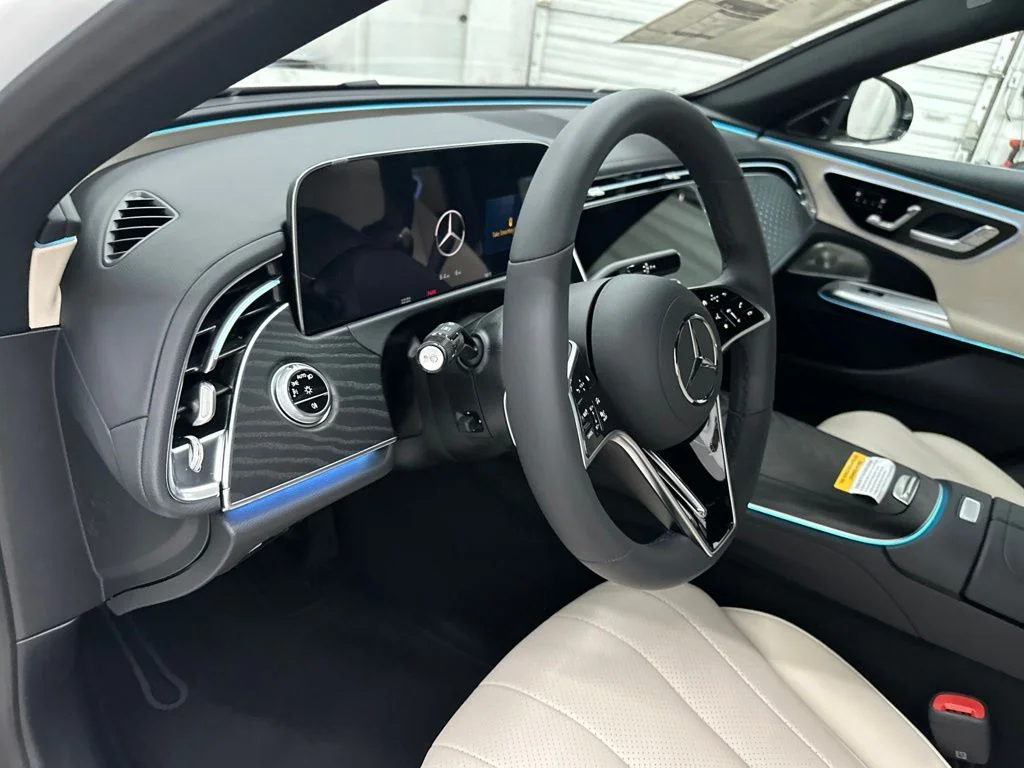 New 2027 White Mercedes-Benz E 350 image 13