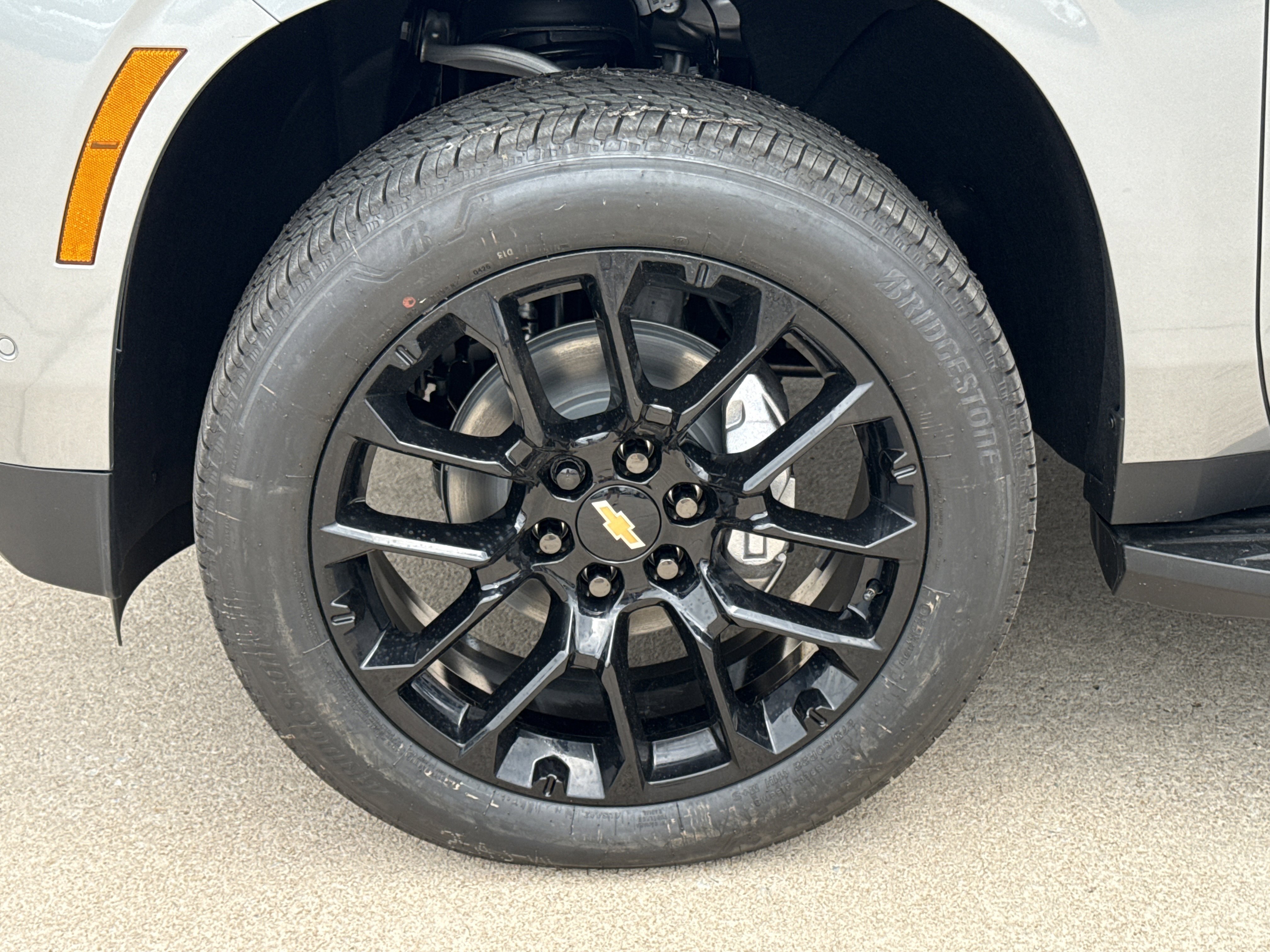 2026 Chevrolet Suburban Premier - Photo 18