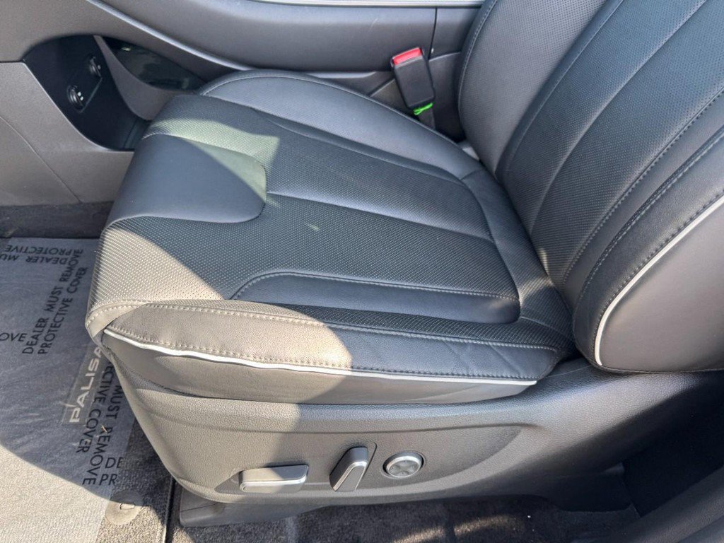 Used 2024 Red Hyundai SEL image 17