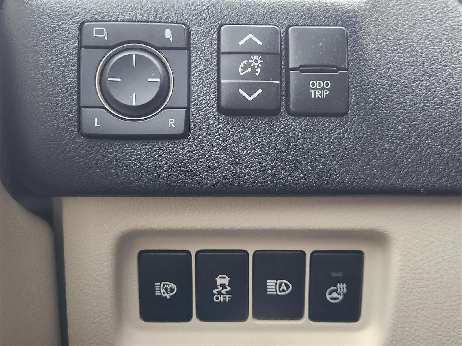 2022 Lexus GX photo 23 of 35