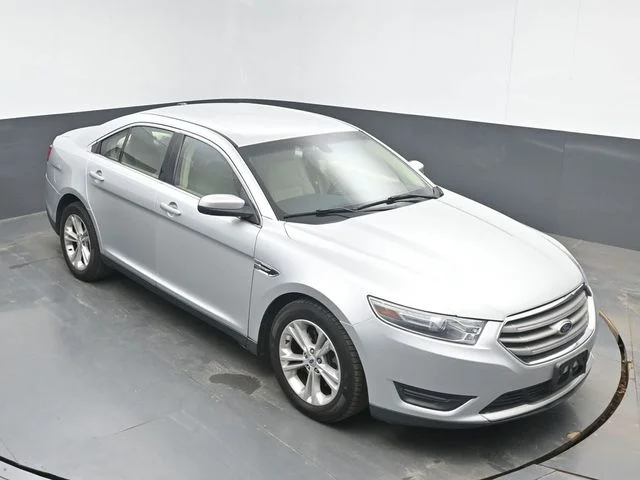 Used 2013 Ingot Silver Ford SEL image 13