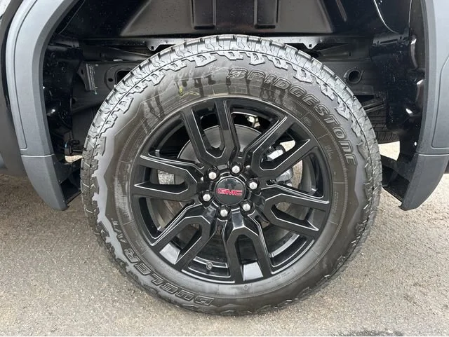 New 2026 Onyx Black GMC Elevation image 4