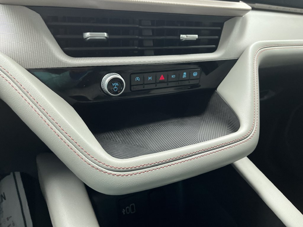 Used 2026 White Ford Active image 20