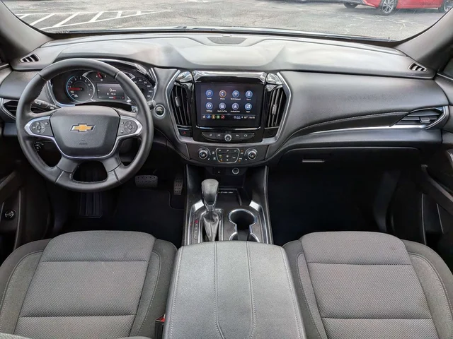 2023 Chevrolet Traverse LT