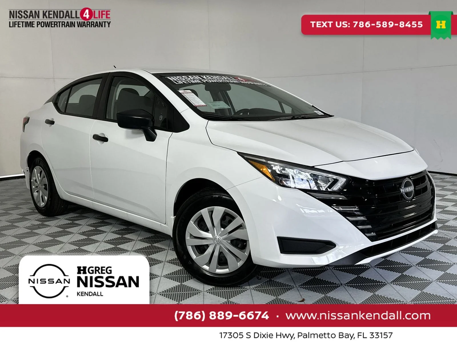 2025 Nissan Versa 1.6 S CVT's photo