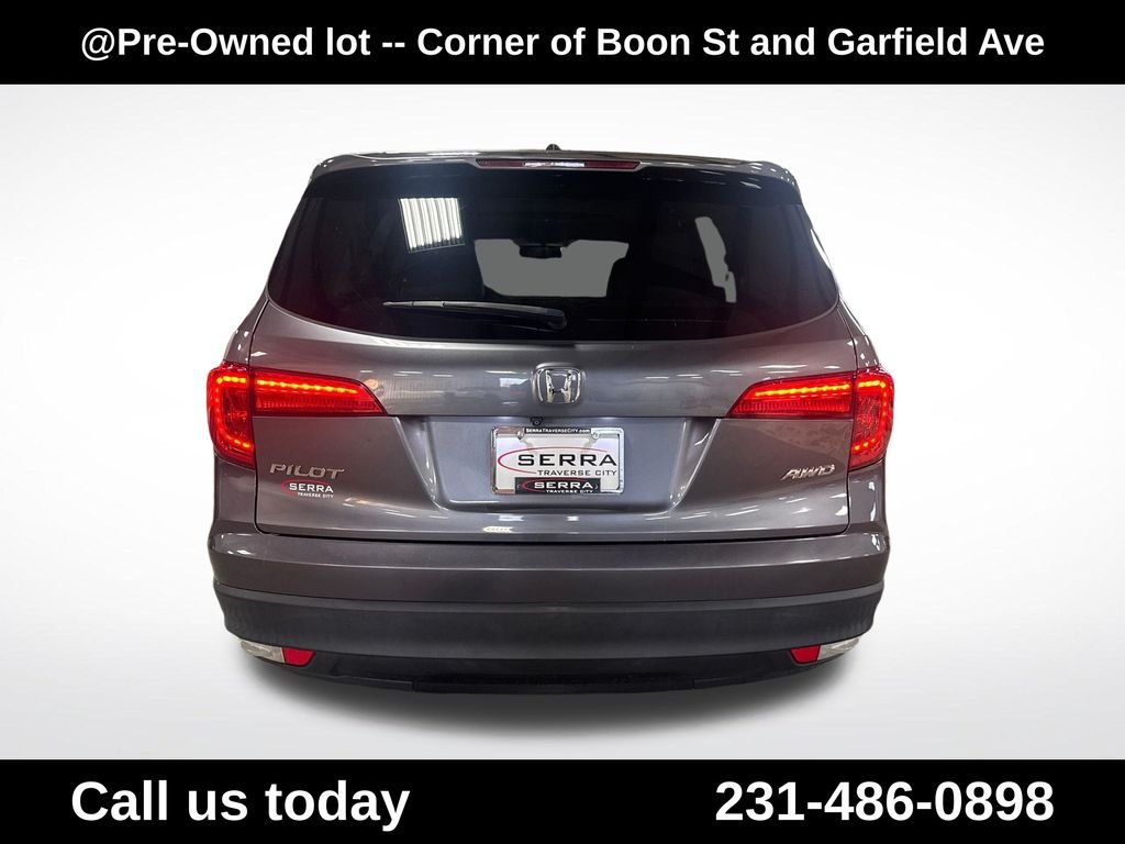 Used 2016  Honda EX-L image 4