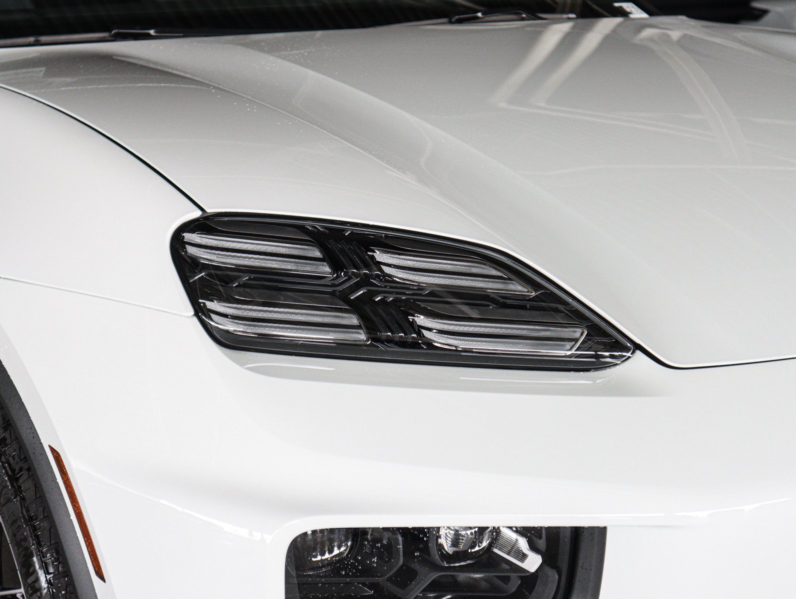 2026 Porsche Macan Base - Photo 24