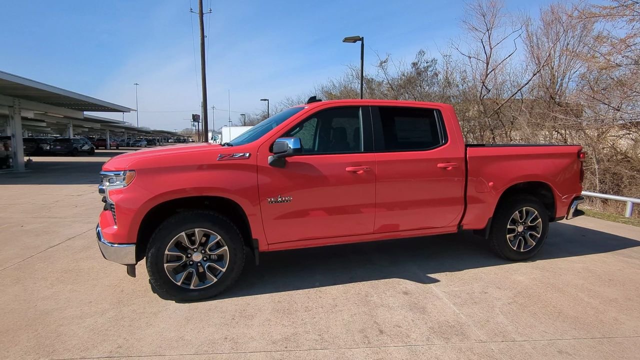 2025 Chevrolet Silverado 1500 LT - Photo 37