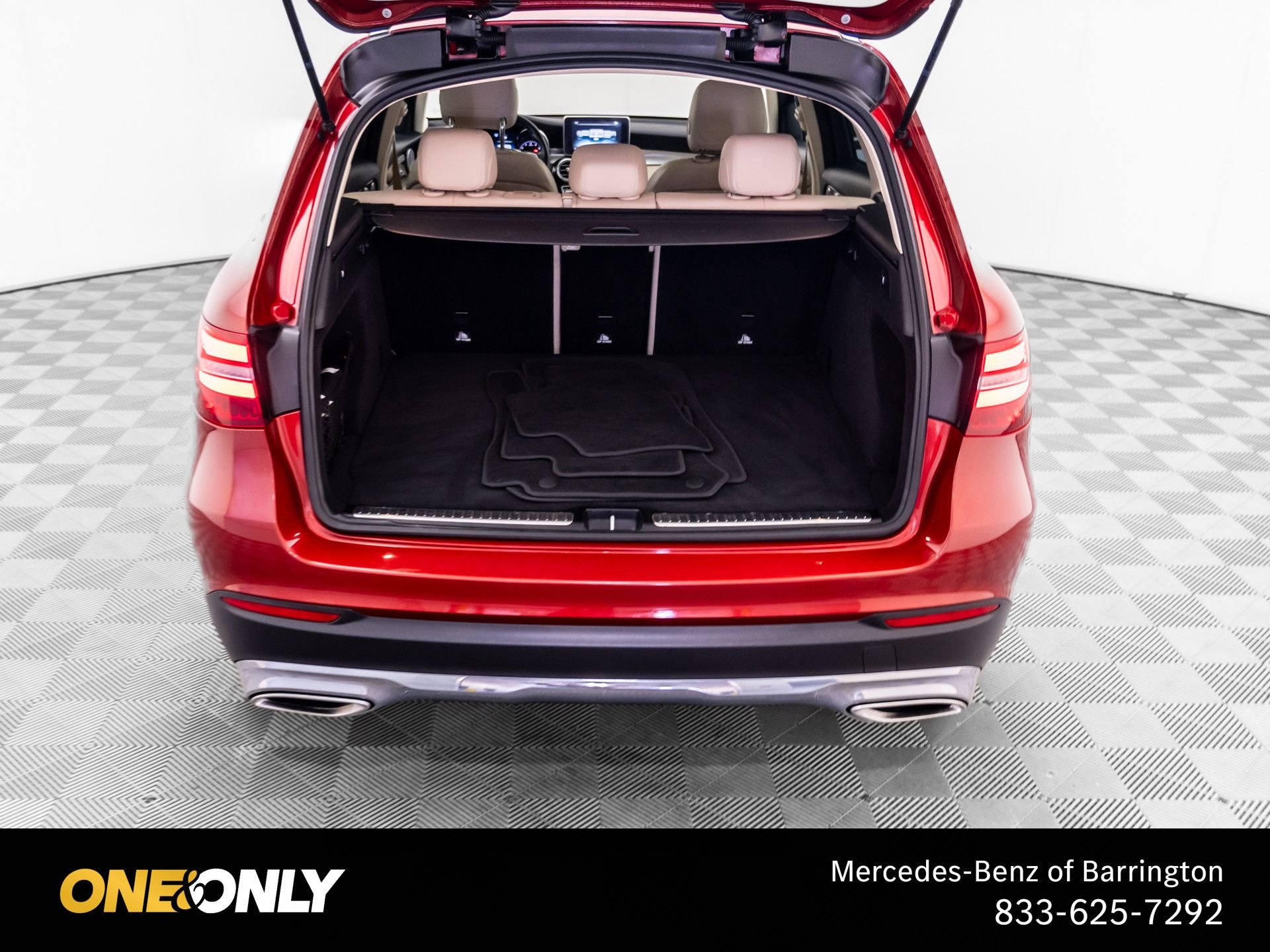 Used 2017  Mercedes-Benz GLC 300 image 31
