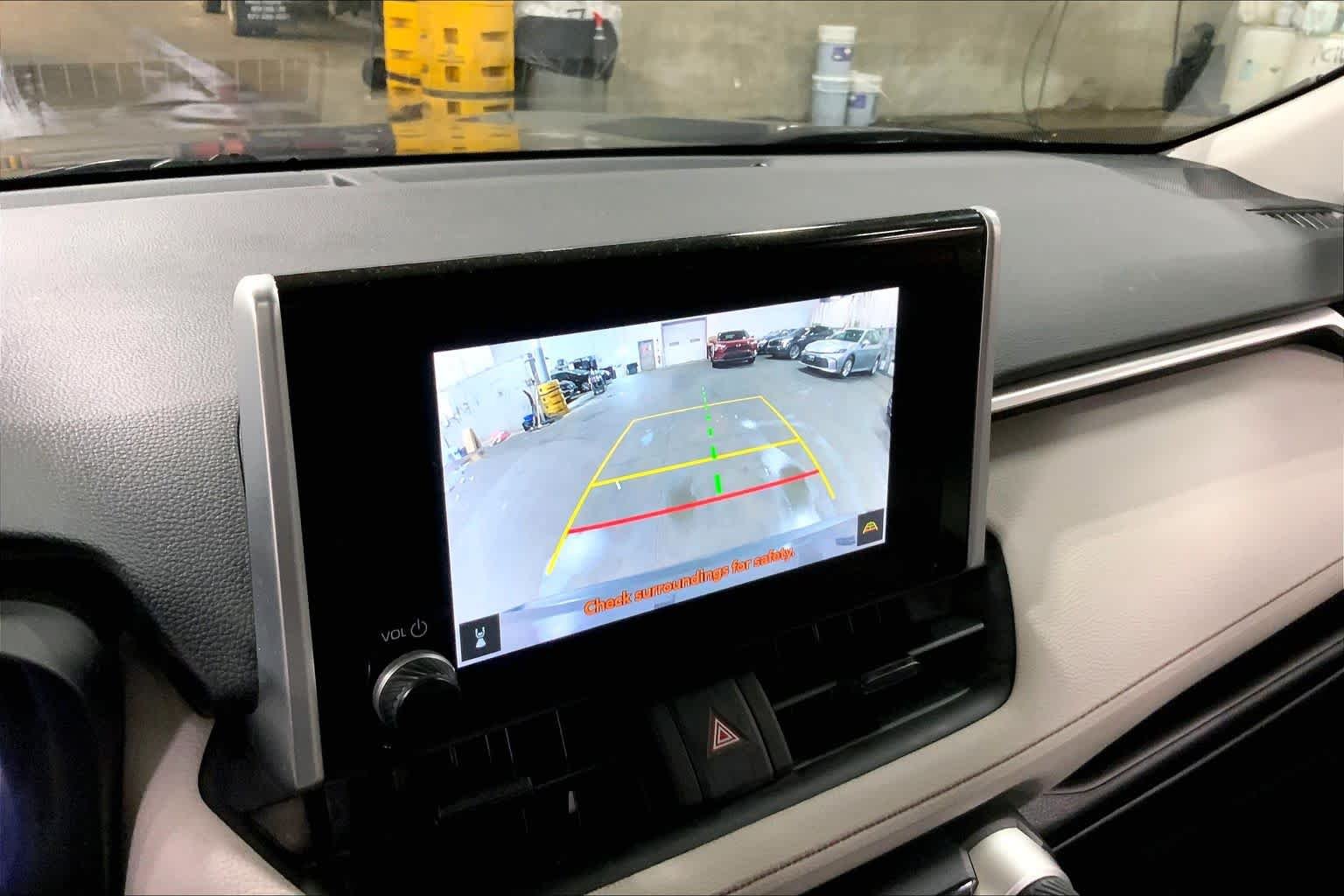 Used 2024 Magnetic Gray Metallic Toyota Hybrid XLE image 27