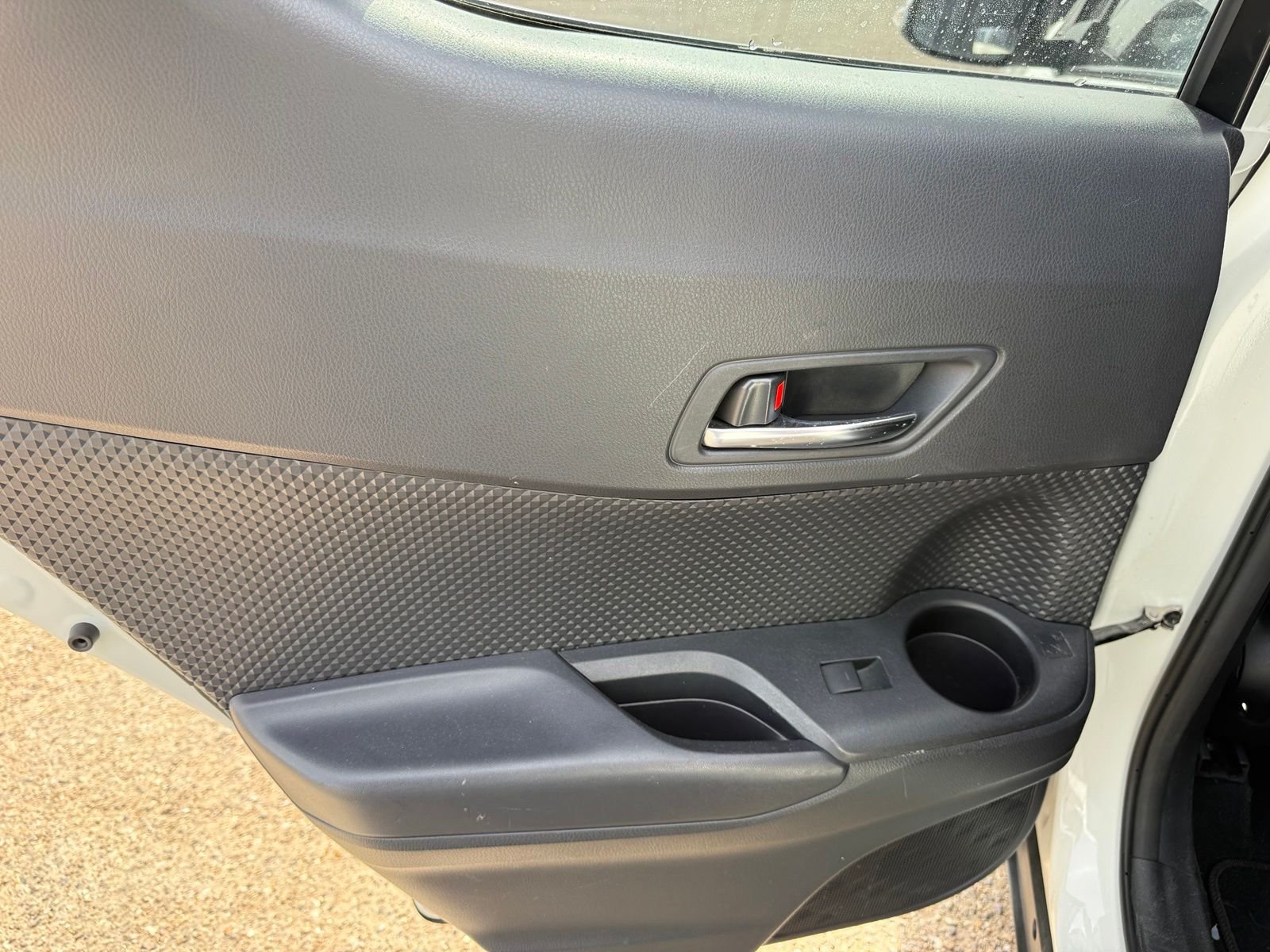 Used 2021 White Toyota LE image 14