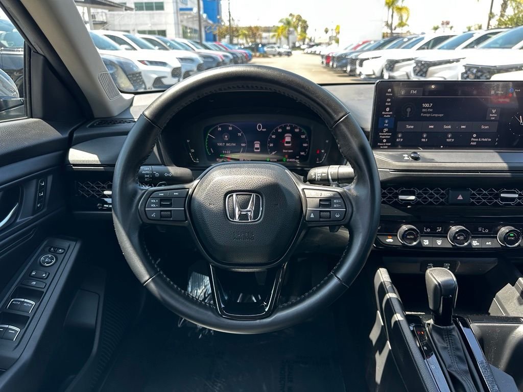 Used 2024 Gray Honda EX-L image 19