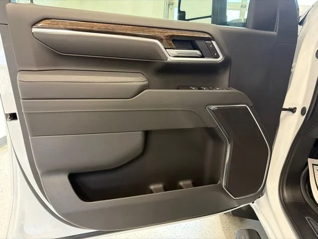 New 2026 Summit White GMC SLE image 47